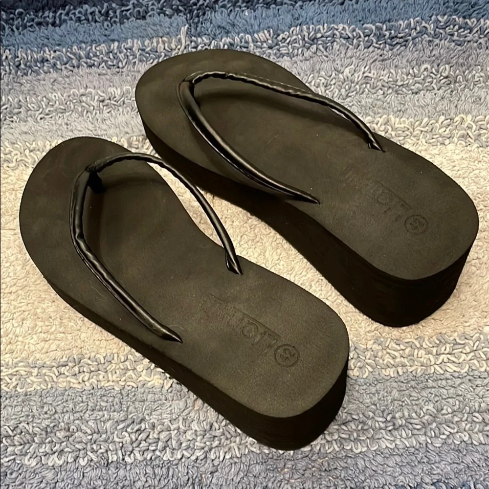 Platform Flip Flops - Picture 1 of 9